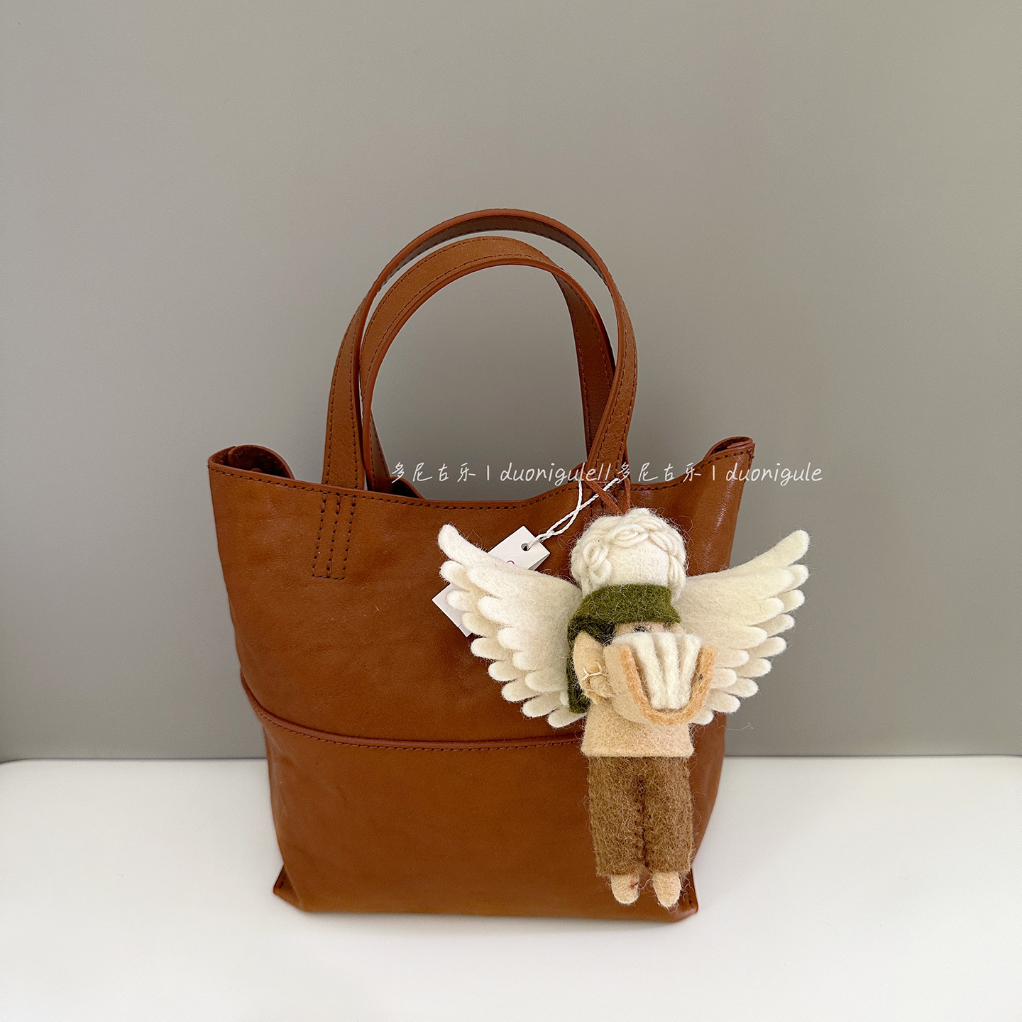 Nepalese Handmade Wool Felt Pe - Ethnic Fashion Book 리뷰 및 가격