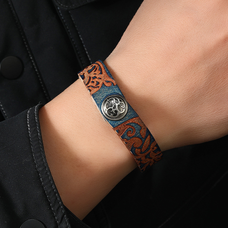 Novel Pattern Carved Ethnic St - Ethnic Fashion Influencers 리뷰 및 가격