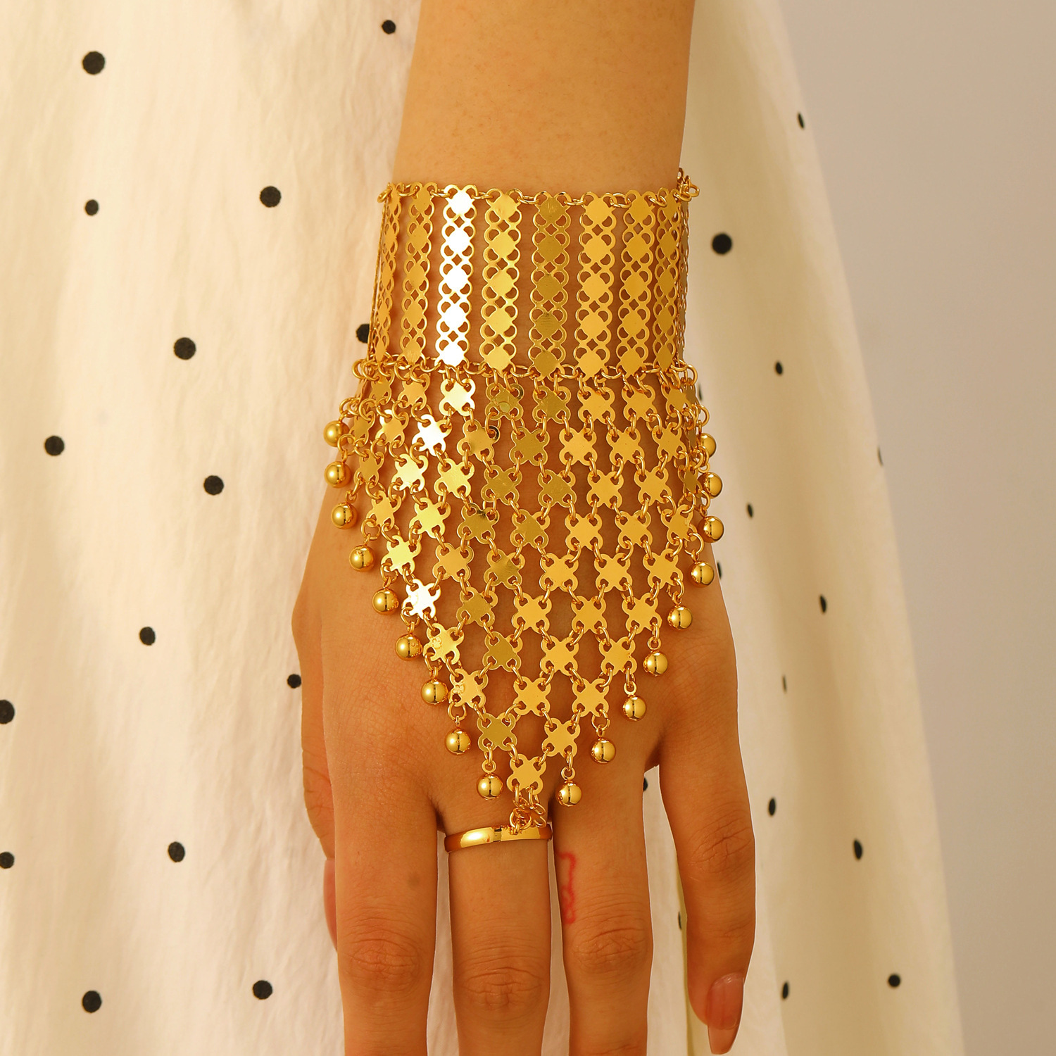 Ethnic Arabic Style Gold Color - Ethnic Fashion Trends 2026 리뷰 및 가격