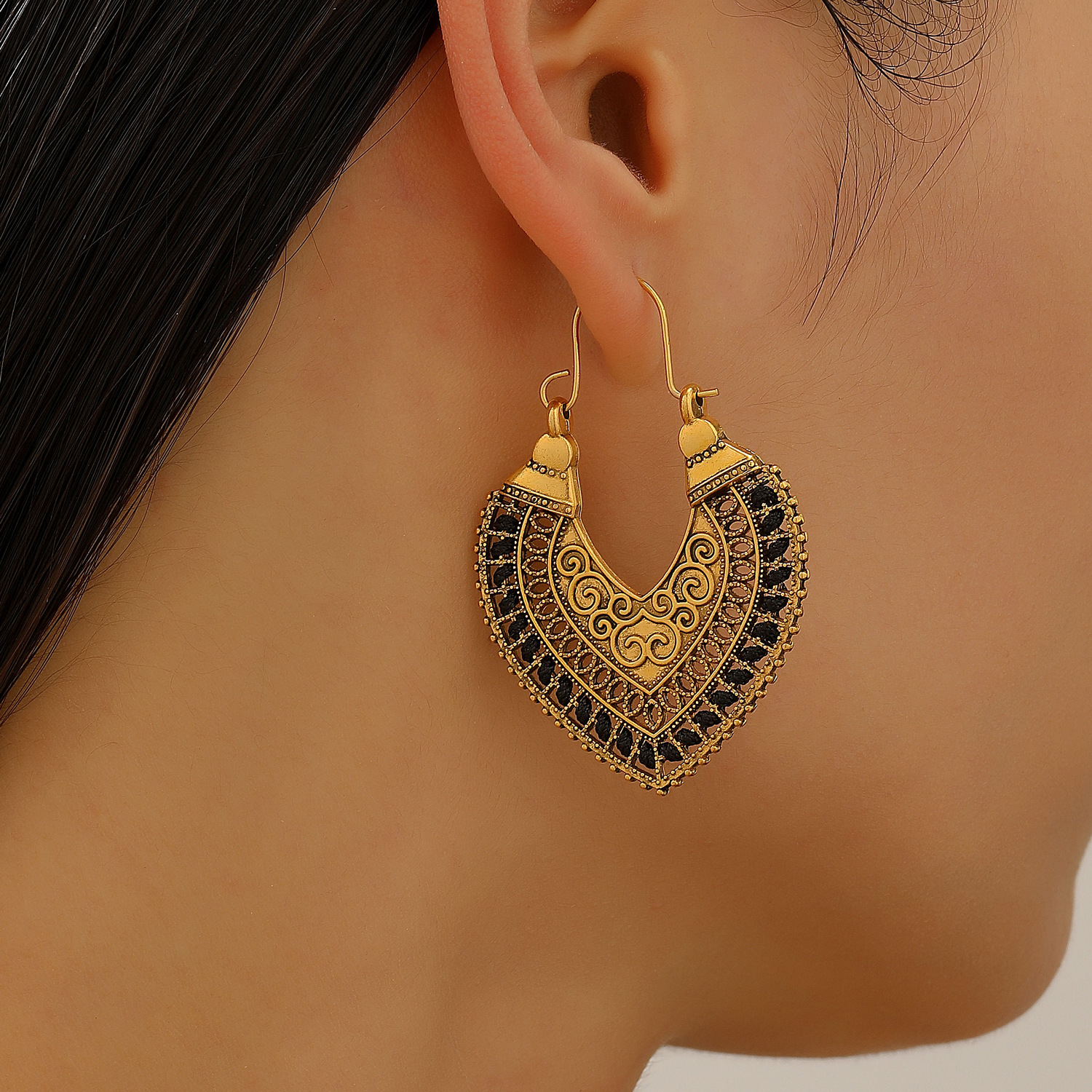 Vintage Bohemian Hollow Ancien - Ethnic Fashion Trends 2026 리뷰 및 가격